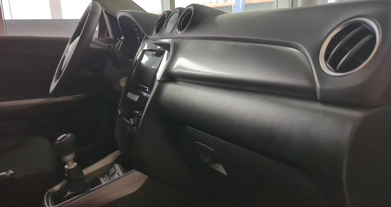 Suzuki Vitara cena 102590 przebieg: 5, rok produkcji 2023 z Trzciel małe 631